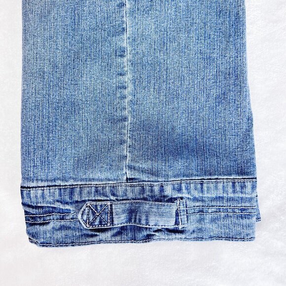 Rewind Bermuda Denim Shorts | Medium Blue Wash | Distressed | Size 5 | Y2K - Picture 12 of 15
